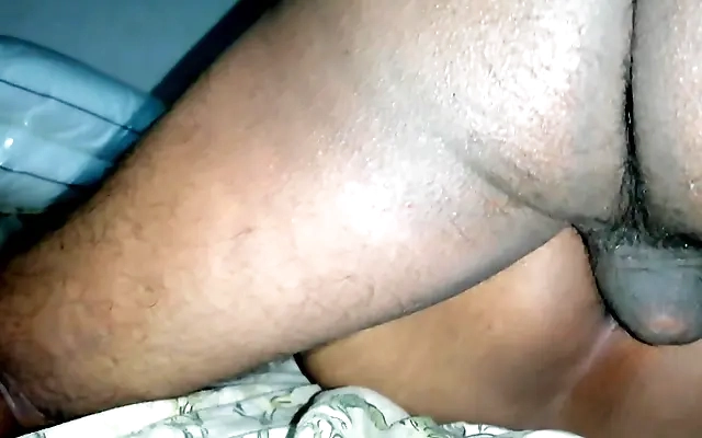 "Me froto lentamente en su vagina hasta venirme en ella Ft. Albx09 - XVIDEOS.COM"