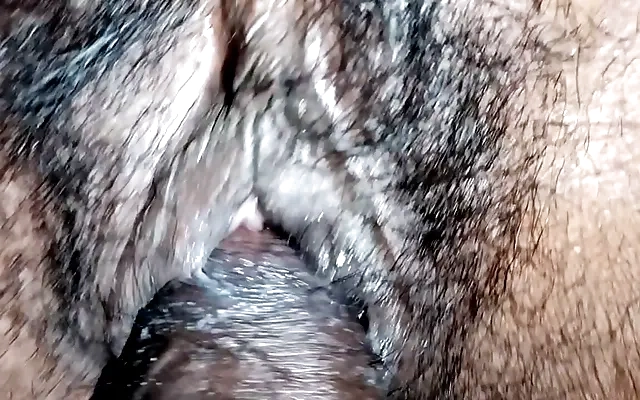 esposa safada senta gostoso pa seu marido e o amigo jefao junto