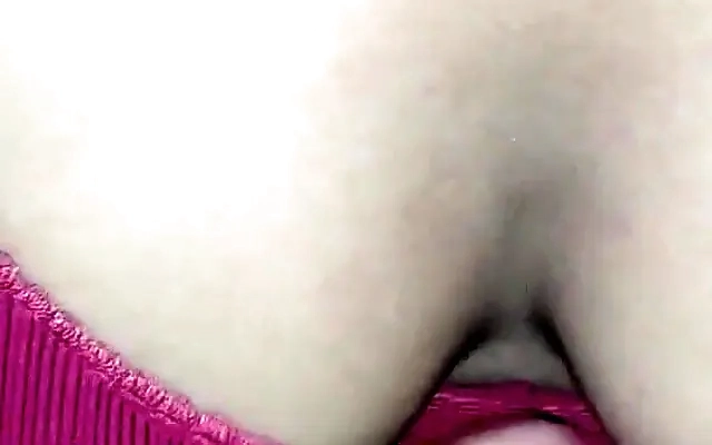 Amateur Eighteen Year Old Fucks In Car