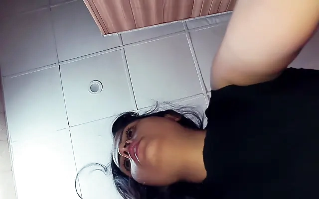 Fucked Busty Friend's Girlfriend Hard At House Party And Made Her Squirt
