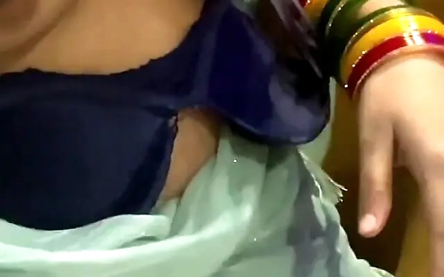 Horny Amateur Enjoys Dickriding On A BBC