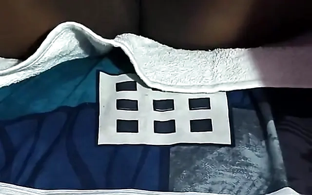 Joven pelirroja peruana de vagina estrecha es pillada y manoseada por las calles de Lima Per&uacute;