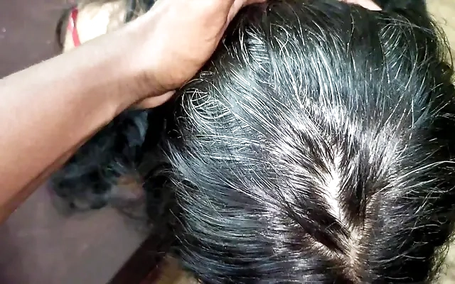 big clit amateur girl masturbtes wet hairy pussy