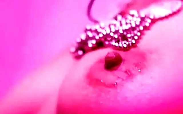 He hires a stripper with no money to pay her and gets to fuck her for free - HARDCORE CREAMPIE