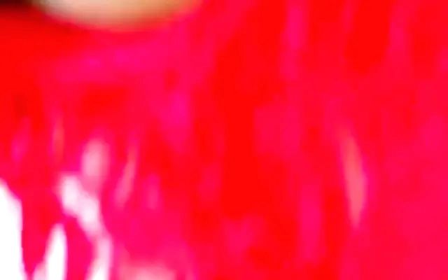 Hot Brunette Wants a Big Dick Inside her Pussy