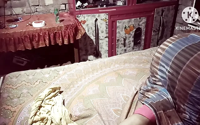 indian desi brite amrozia jan got a hurd fuck on first sex night indian groom fucking desi bride in village