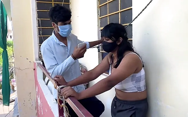 Pakistani Devor ne gand ma lund de kr Muslim Bhabhi ko Spider bana dala, akheer mazedar gaand chudai hindi xxx