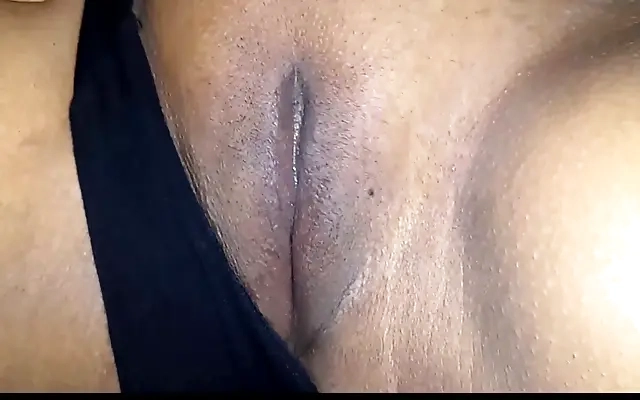 follo con la puta de mi hermanastra y me corro dentro de su apretado co&ntilde;o