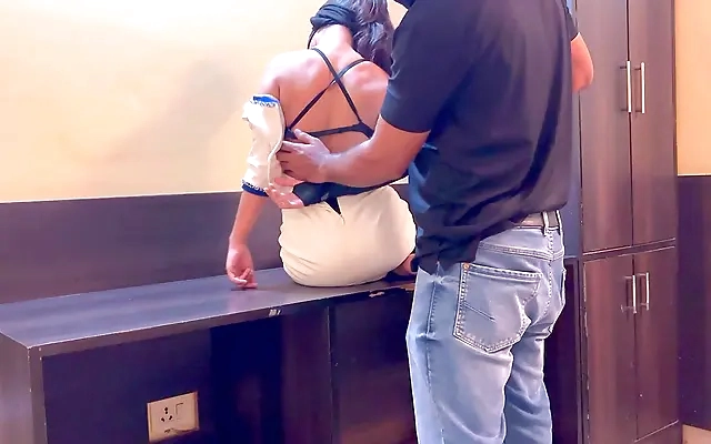 BLACKED Thick Baddie Chloe Lapiedra Ditches Boyfriend For A Real Man's BBC