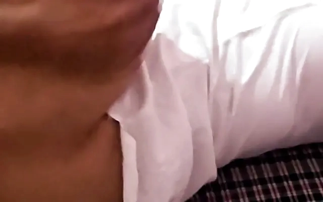 Apu finds little Jassi masturbating in the kitchen. Part 1. Suck her delicious pussy