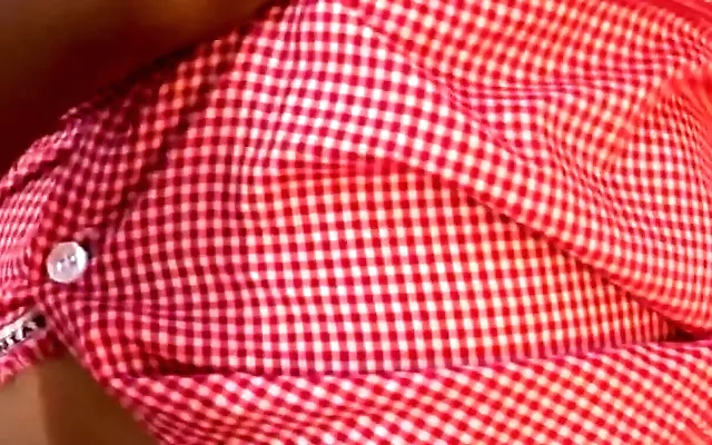fucking indian stepmom on birthday give her lots pleasure