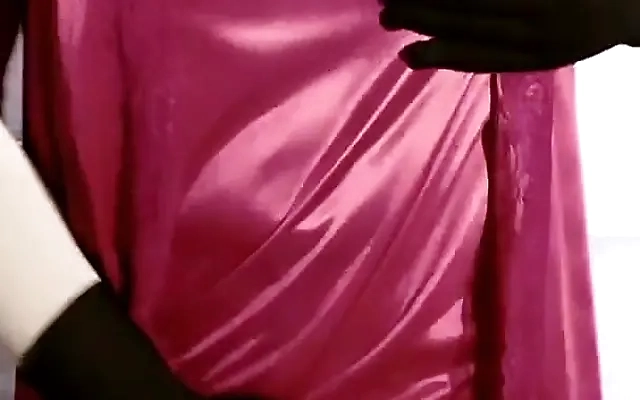 Cute cosplayer stepdaughter receives a good lubrication from the side before receiving a BBC (Over 18)