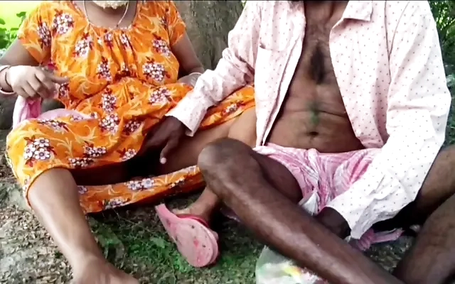 Indian Real Couple Homemade Doggystyle footjob and missionary Sex