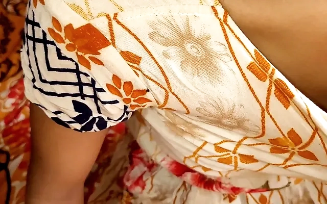 Friends pregnant wife and step sister fucked in threesome real desi haryanvi porn video in hindi