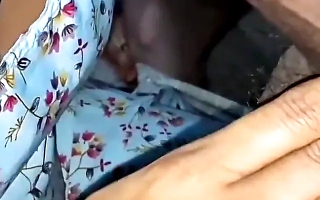 Full desi bhabhi's amazing fucking, continuously lifting the saree and raising both legs and started fucking