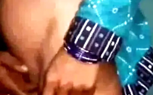 Desi pussy fisting full hand inside the pussy with moaning