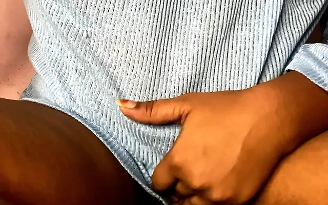 indian hot girls showing herself...