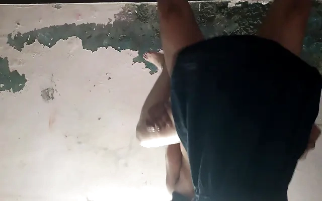 Indian village girl shaved pussy in bathroom sakshi bhabi ne chut ke baal hataye
