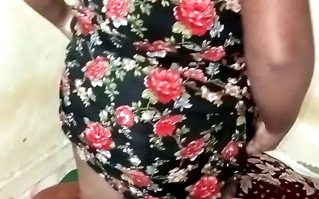 Desi MAID fucking with owner