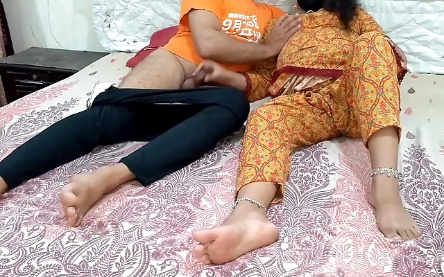 Indian Desi Bhabhi Hairy Pussy Licking by Big Dick Video, I Hold My Dick In Bhabhi's Wet Pussy