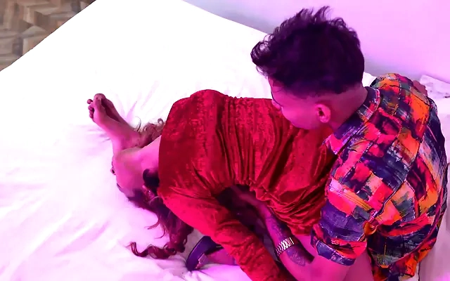 Bhojpuri desi Bhabhi gave me full pleasure of her pussy and body Hindi Audio