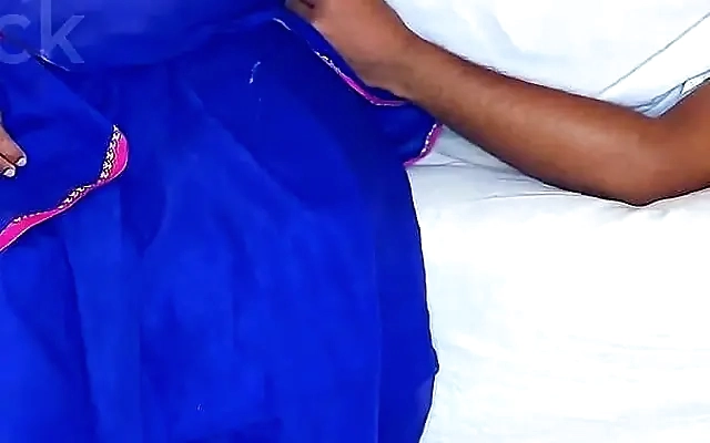 Slutty Stepsister Sneaks Into Stepbrother&rsquo;s Bed for Hard Sex