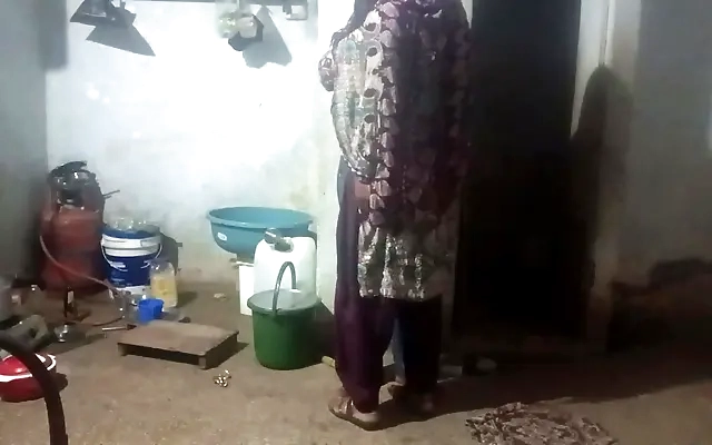 बहू ने ससुर जी के साथ बिस्तर साझा किया बहुत गलत हुआ देसी हिंदी पोर्न वीडियो