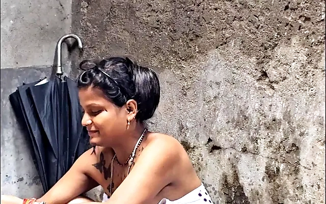 Indian Butt Is Absolutely Beautiful Thanks