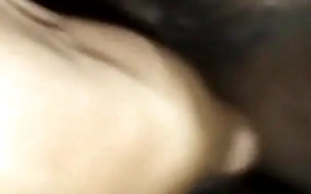 Wife 29 years old coming out of a friend's house. - Free